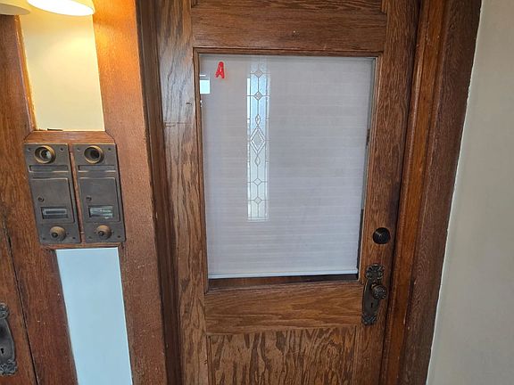 3rd image of 1829 Hertel Ave #1