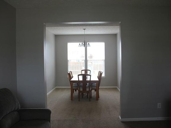 5th image of 16235 Milhousen Trl