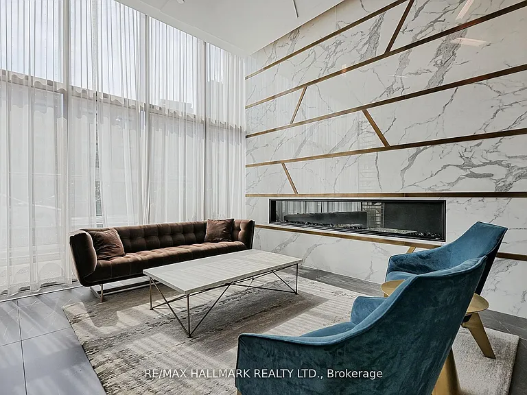 151 Avenue Rd #601 — Photo 33