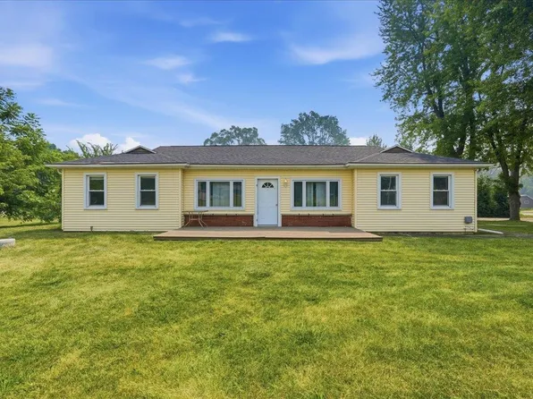 5140 Irish Ln, Fitchburg, WI 53711
