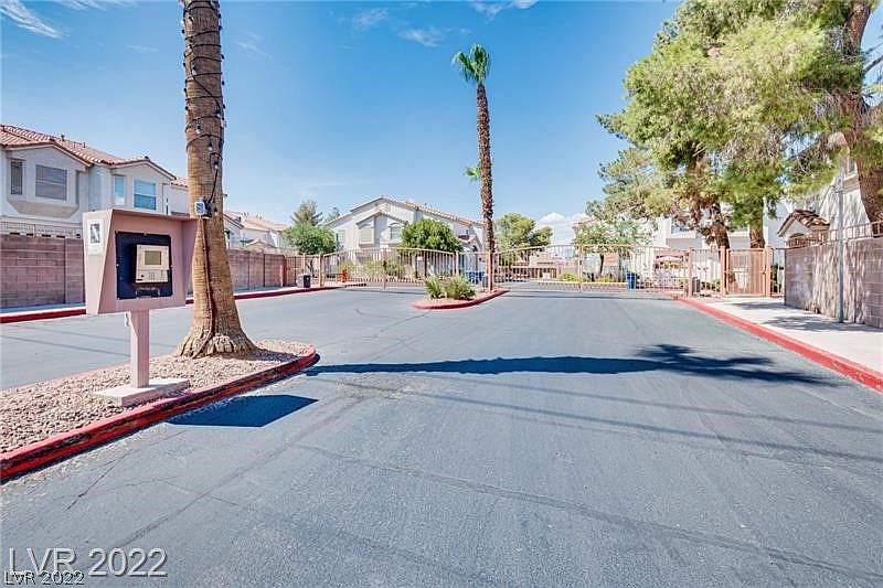 1st image of 4013 Castle Cove Dr
