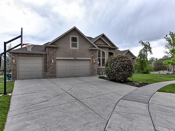 3rd image of 14561 S Stone Fly Cir
