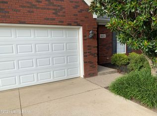 6631 Woods Mill Dr, Louisville, KY 40272