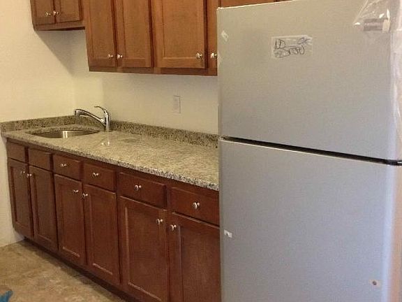 4th image of 9 Sewall Ave APT 202C