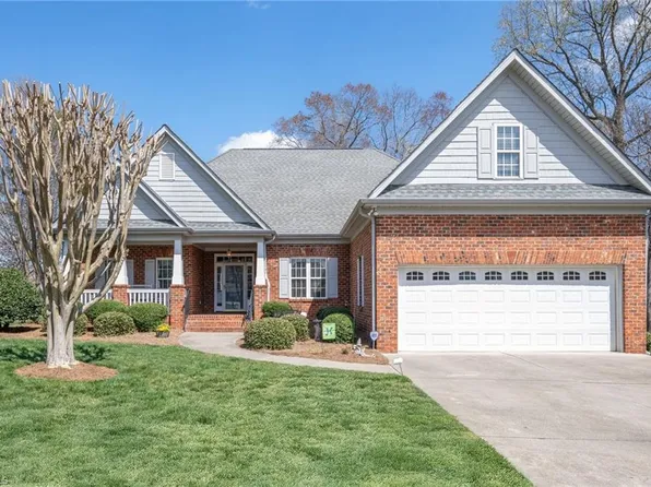 702 Maner Place Ct, Winston Salem, NC 27103