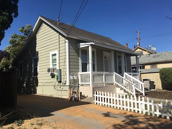 5th image of 285 N 8th St