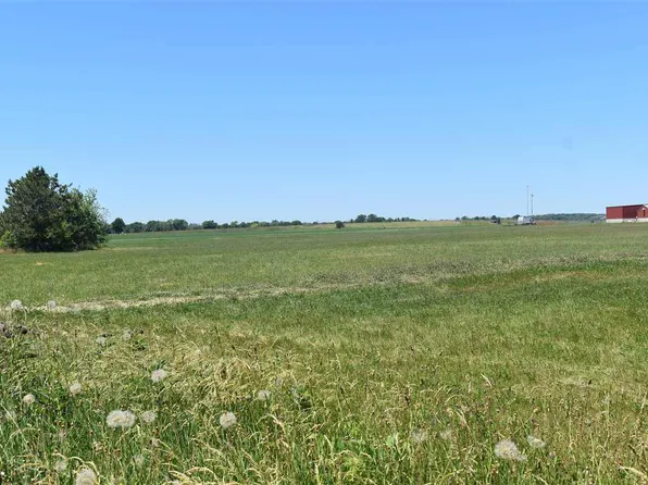 687 & 693 West Madison Street #25 & 26, Jefferson, WI 53549