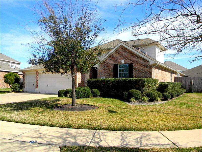 1st image of 16807 Wellford Point Dr