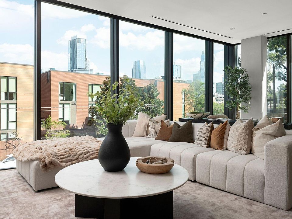 1st image of 1006 Baylor St #201