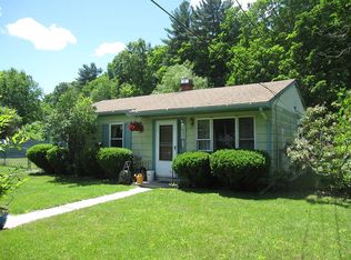 51 W Farms Rd, Northampton, MA 01062