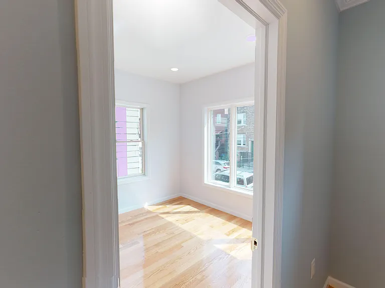 336 Forrest St #1 — Photo 2