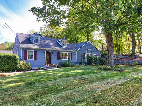 158 Willow Street, Cheshire, CT 06410