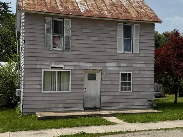 211 N Main St, Pleasantville, OH 43148