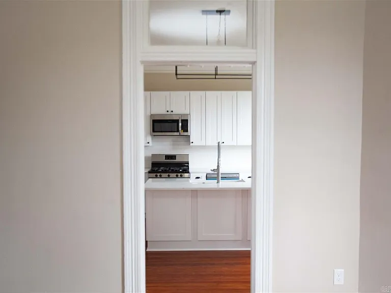 1510 Park Ln — Photo 7