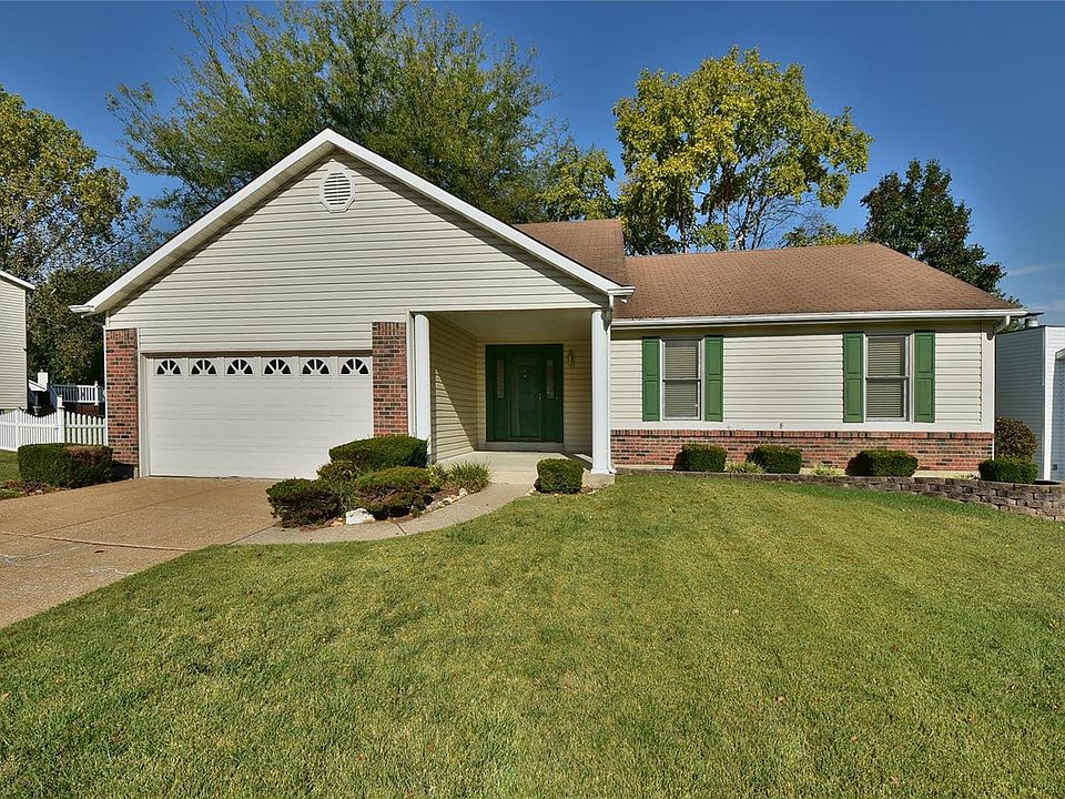 1st image of 1079 Riverwood Place Dr