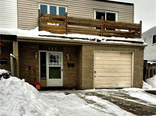 125 Ingleside Dr, Kitchener, ON N2M 2G9