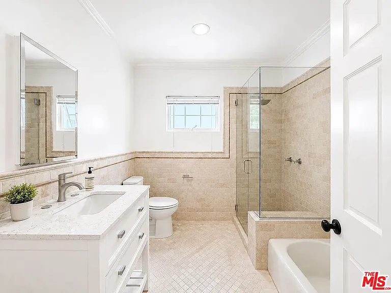 834 Lincoln Blvd #5 — Photo 16
