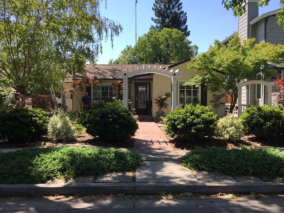 1st image of 1220 Sandra Dr