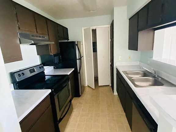 3rd image of 4301 Lizshire Ln APT 208