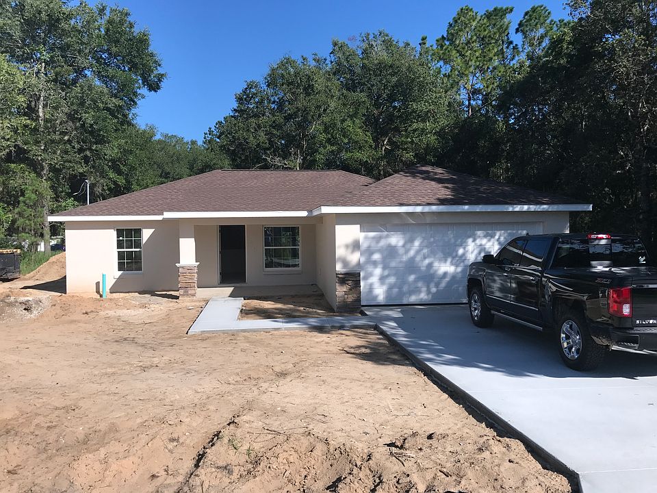 1st image of 9 Hemlock Cir