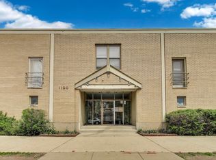 1100 W Cornelia Ave APT 110, Chicago, IL 60657