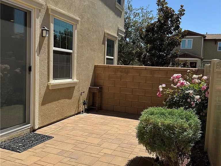5945 Silveira St — Photo 18