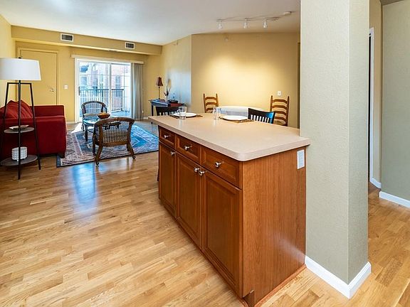 4th image of 1800 Graham Ave Unit 327