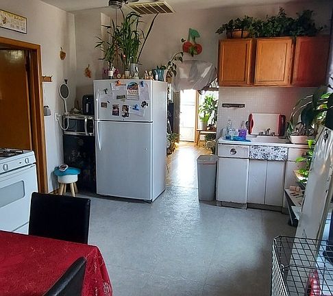 3rd image of 3033 S 49th Ave