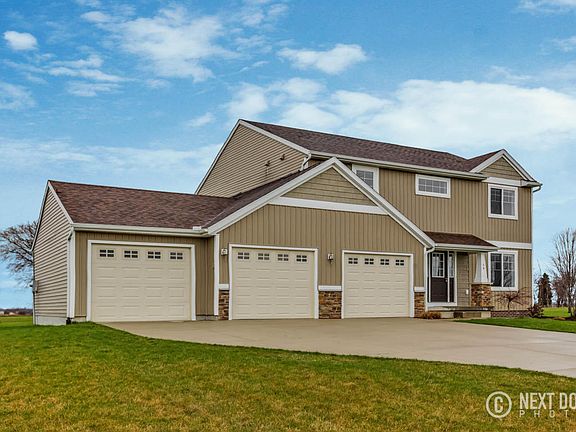 3rd image of 29 Horseshoe Ct