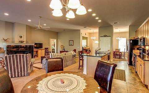 4th image of 751 Barrington Dr
