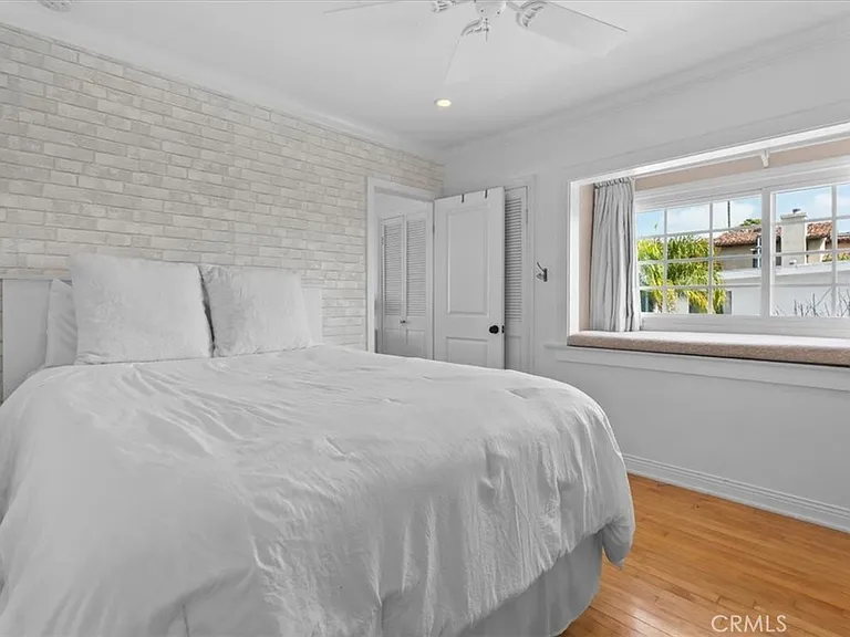 830 Sheldon St — Photo 13