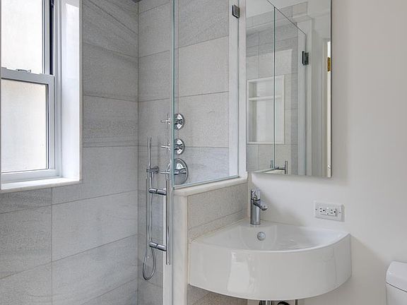 5th image of 433 E 51st St #9-A