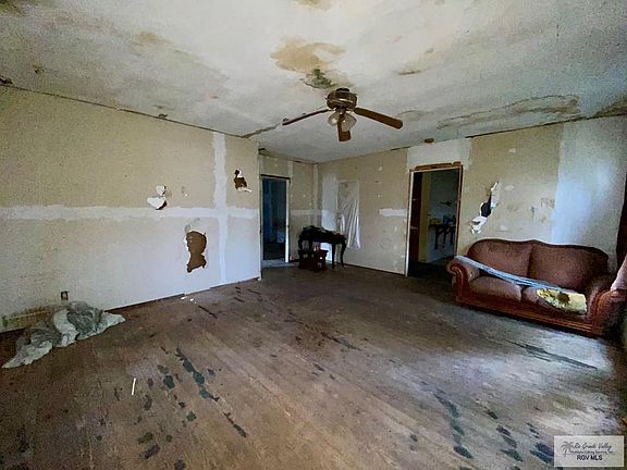5th image of 450 Commerce St