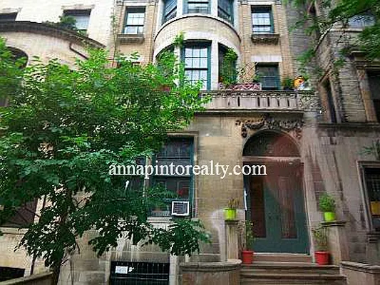 Rented by Anna Pinto Realty | media 12