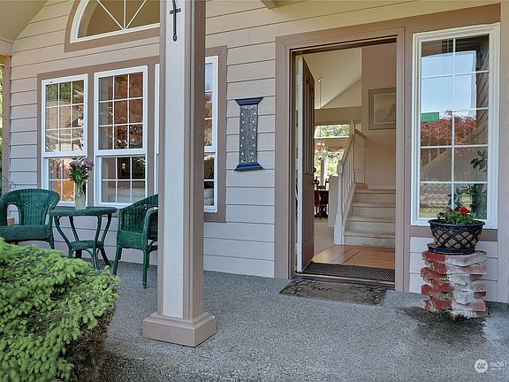 3rd image of 8313 204th Avenue Ct E