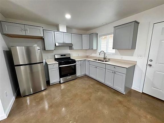 3rd image of 1211 Avenue A #A