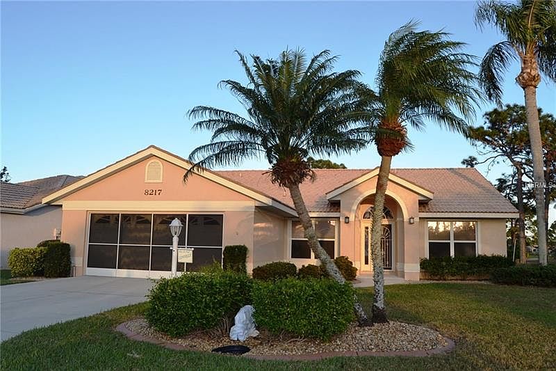 1st image of 8217 Parkside Dr