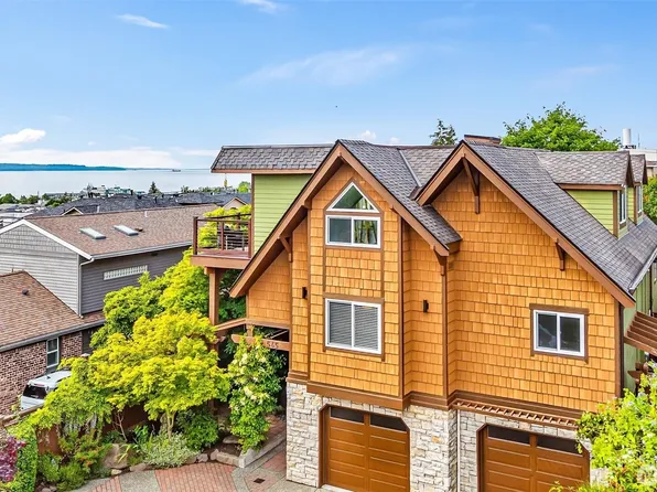 545 Holly Drive, Edmonds, WA 98020