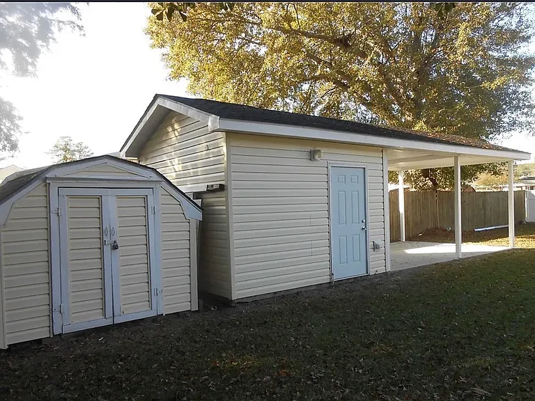 1402 Vance Dr — Photo 21
