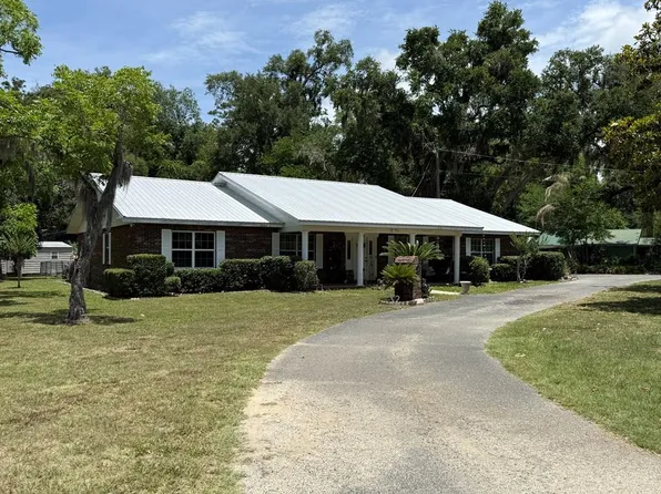 451 SE 136th Ave, Old Town, FL 32680