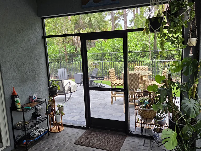 6668 Pointe Of Woods Dr — Photo 24