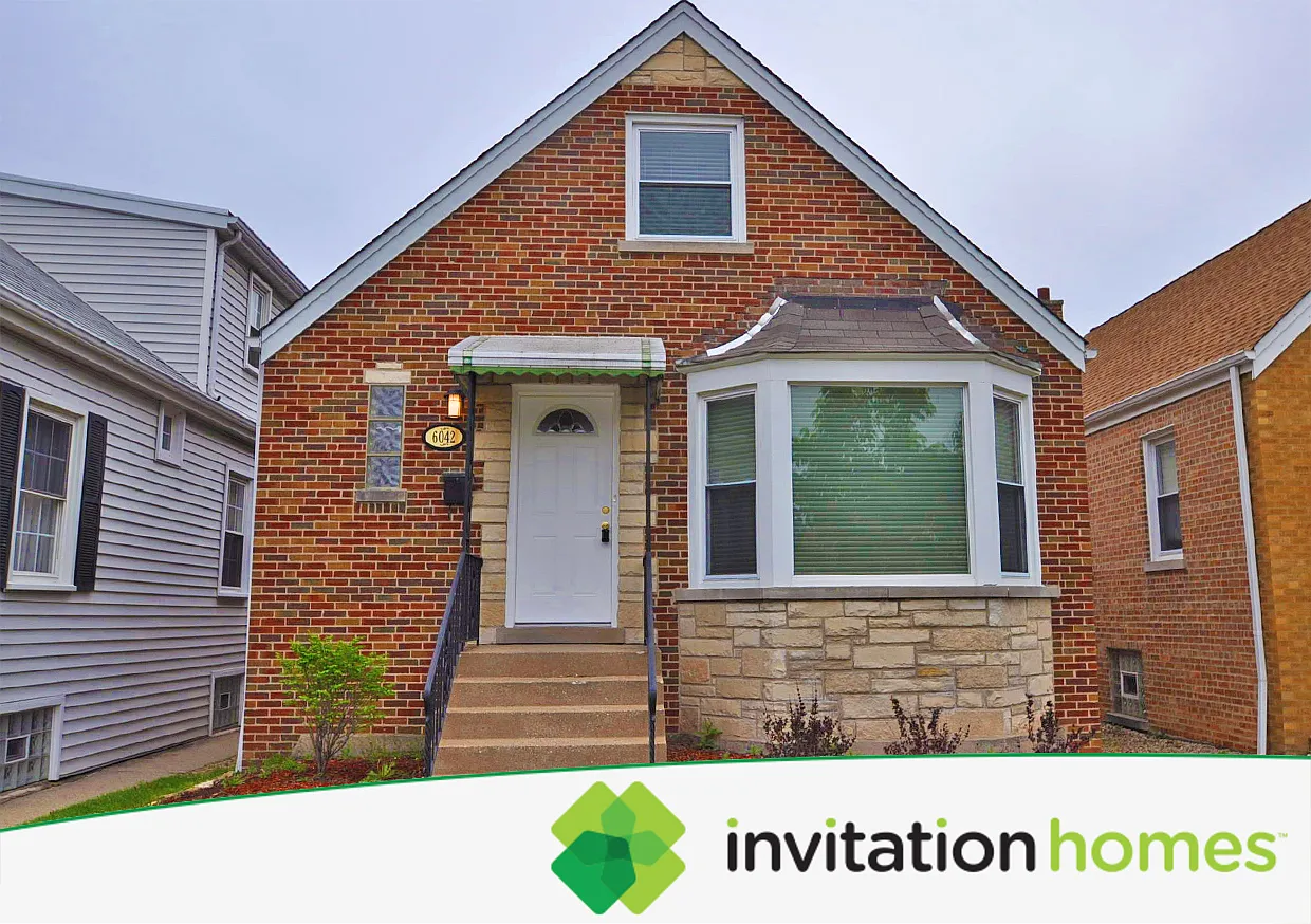 2441 N Rutherford Ave photo 1