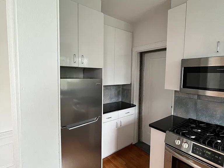 79 Martin St #33 — Photo 11