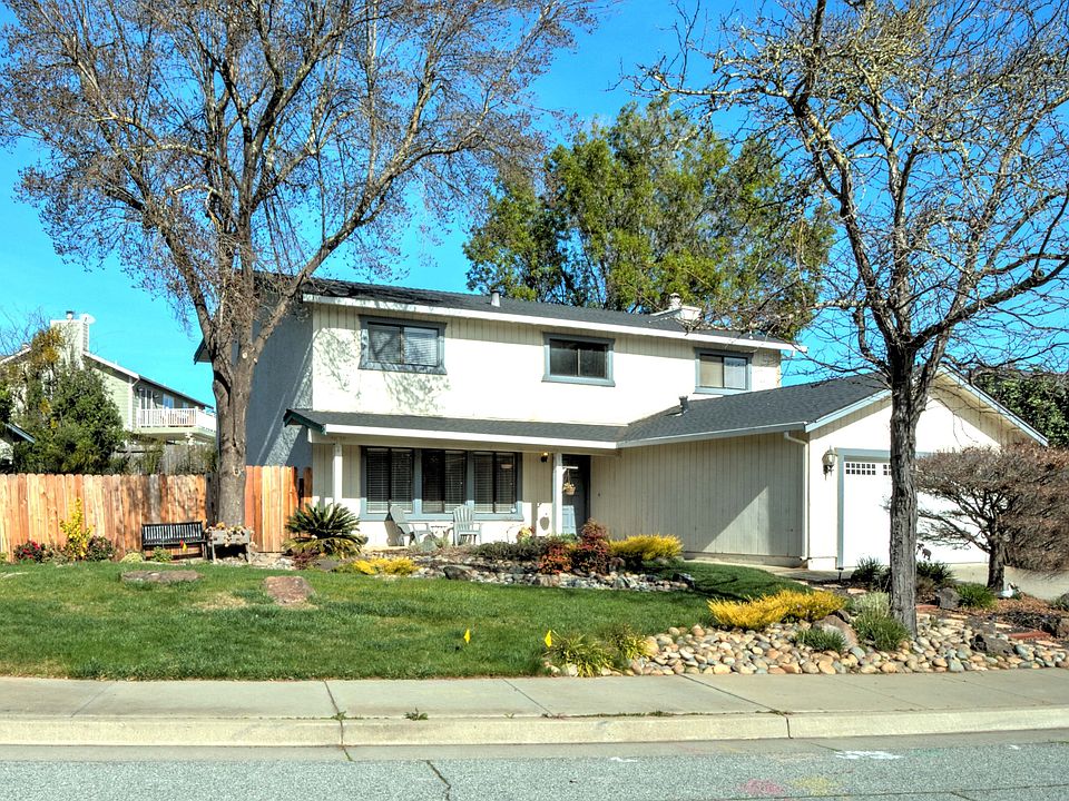 1st image of 713 Carignane Dr