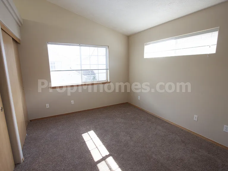 14963 SE Elm Park Dr — Photo 12