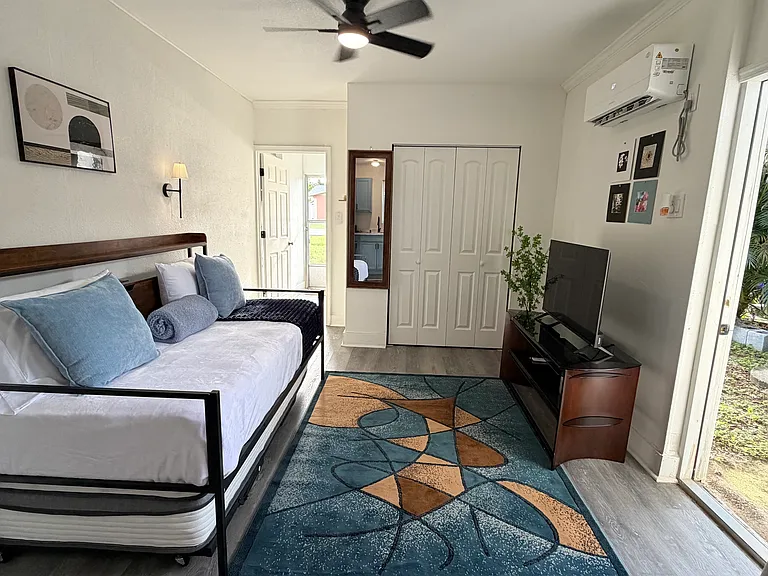 3848 Maxine St — Photo 5