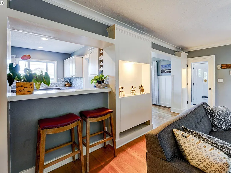 1225 NE 42nd Ave — Photo 5