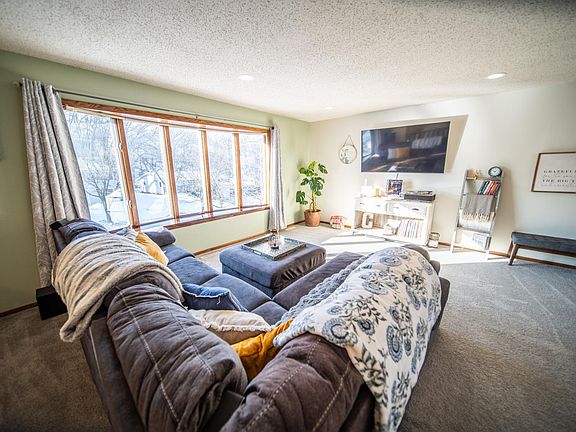 3rd image of 557 Northern Heights Dr NE