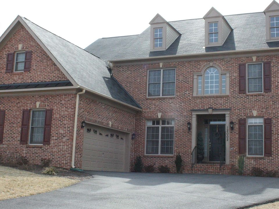 Over 7480 sq ft!