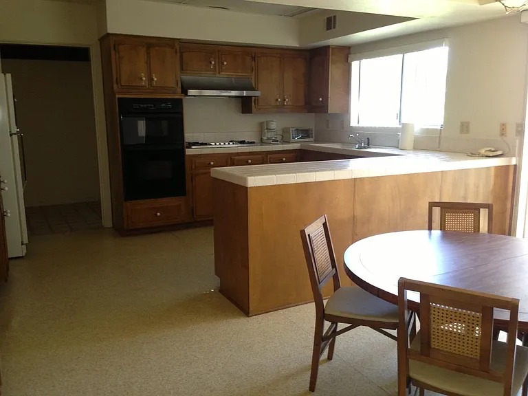 Kitchen / Informal Dining Area